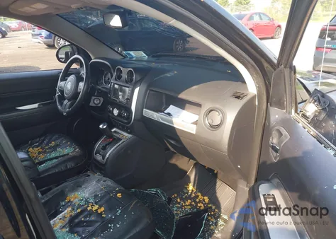 2014 Jeep Compass Latitude из США, поврежденный, VIN 1C4NJDEB9ED717291